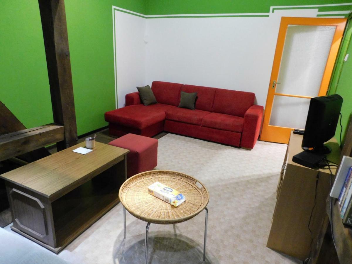 Koermend Lakas Apartment Ngoại thất bức ảnh