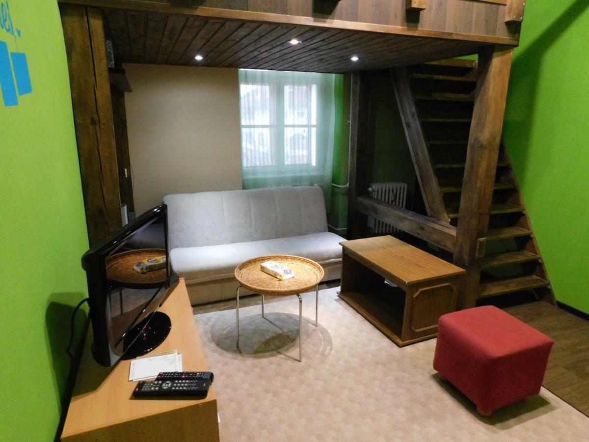 Koermend Lakas Apartment Ngoại thất bức ảnh